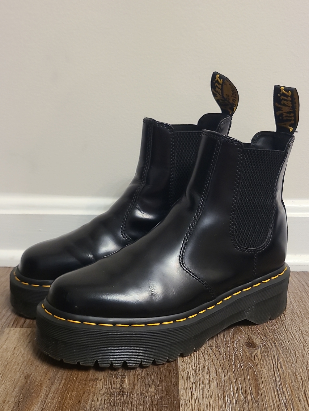 Dr Martens 2976 Quad Platform Chelsea Boots